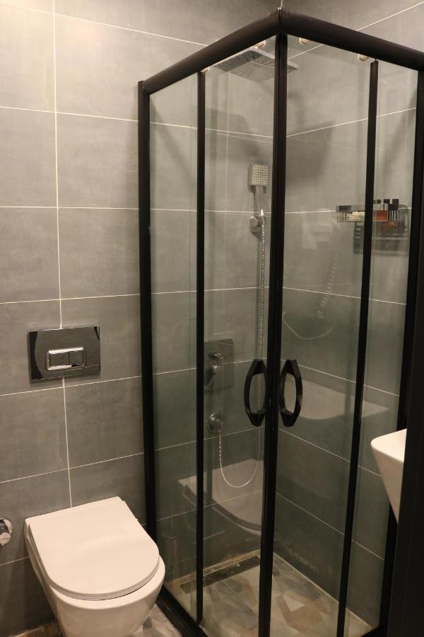Ortek Hotel Taksim Istanboel Buitenkant foto